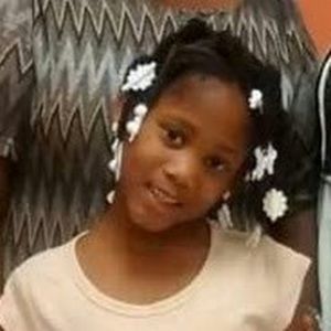 Meet your Posher, Felicia